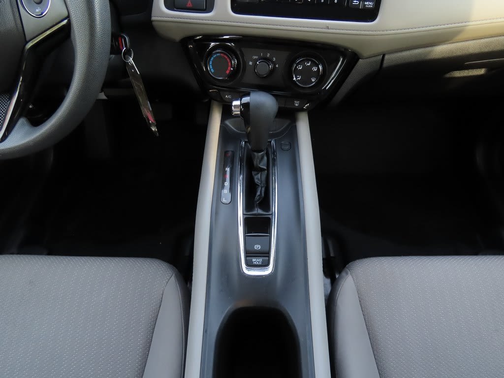 2017 Honda HR-V LX 12