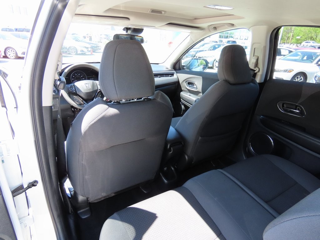 2022 Honda HR-V EX 21