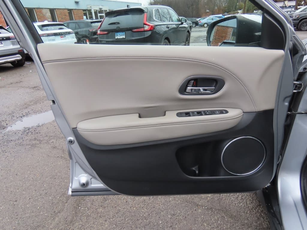 Thumbnail: 2019 Honda HR-V - 22