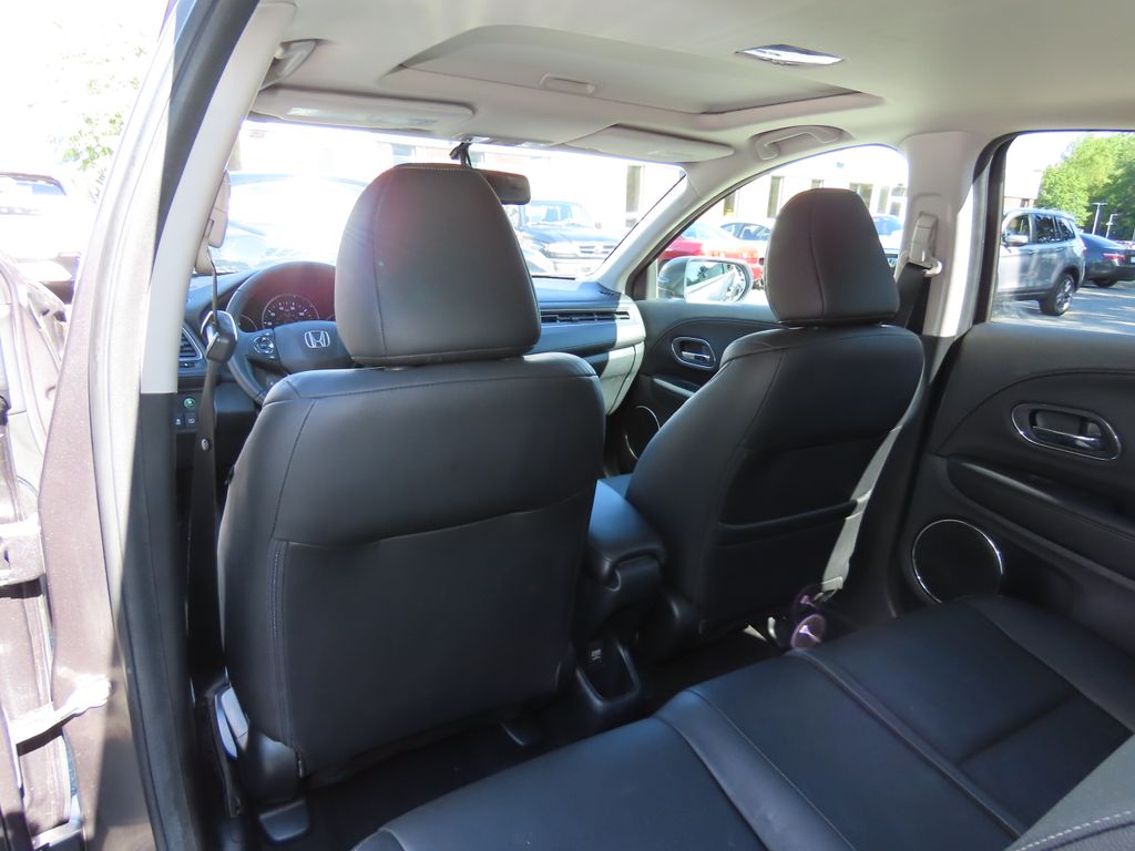 Thumbnail: 2016 Honda HR-V - 19