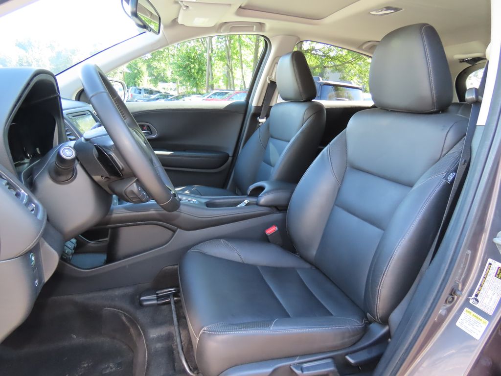 Thumbnail: 2016 Honda HR-V - 11