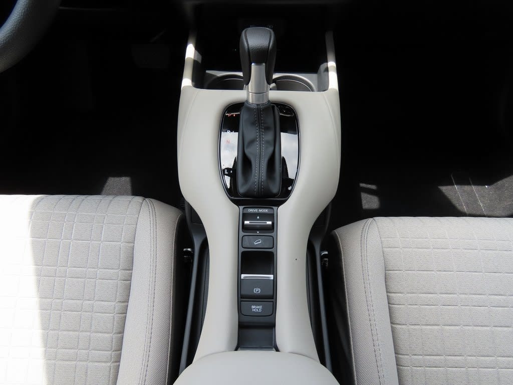 Thumbnail: 2026 Honda HR-V - 15