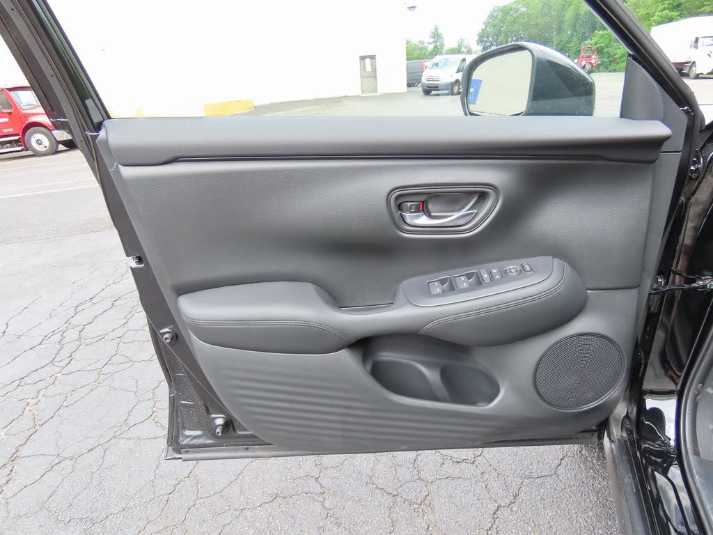 Thumbnail: 2026 Honda HR-V - 21