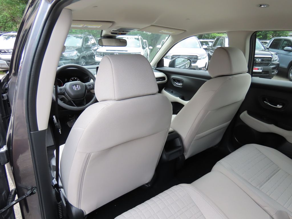 Thumbnail: 2027 Honda HR-V - 18
