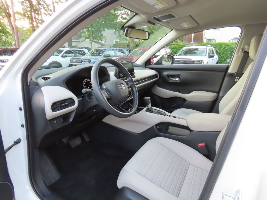 Thumbnail: 2023 Honda HR-V - 2