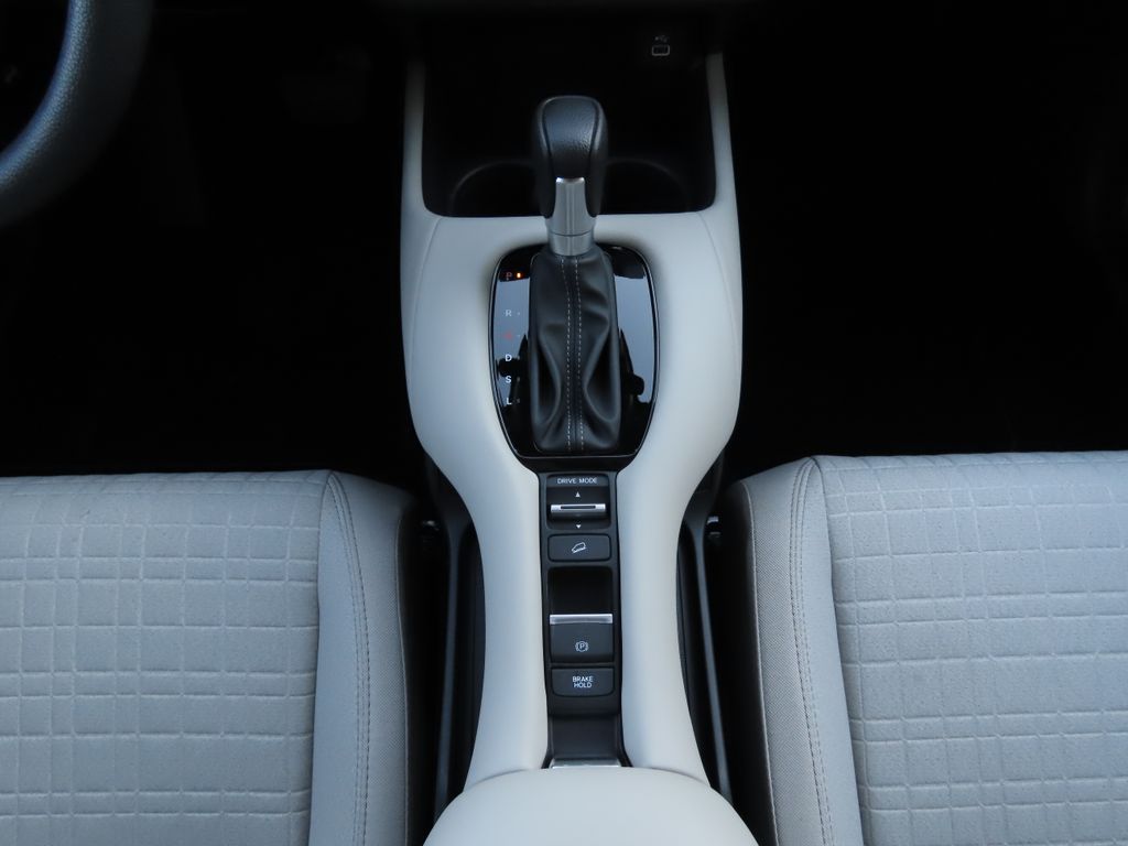 Thumbnail: 2025 Honda HR-V - 15
