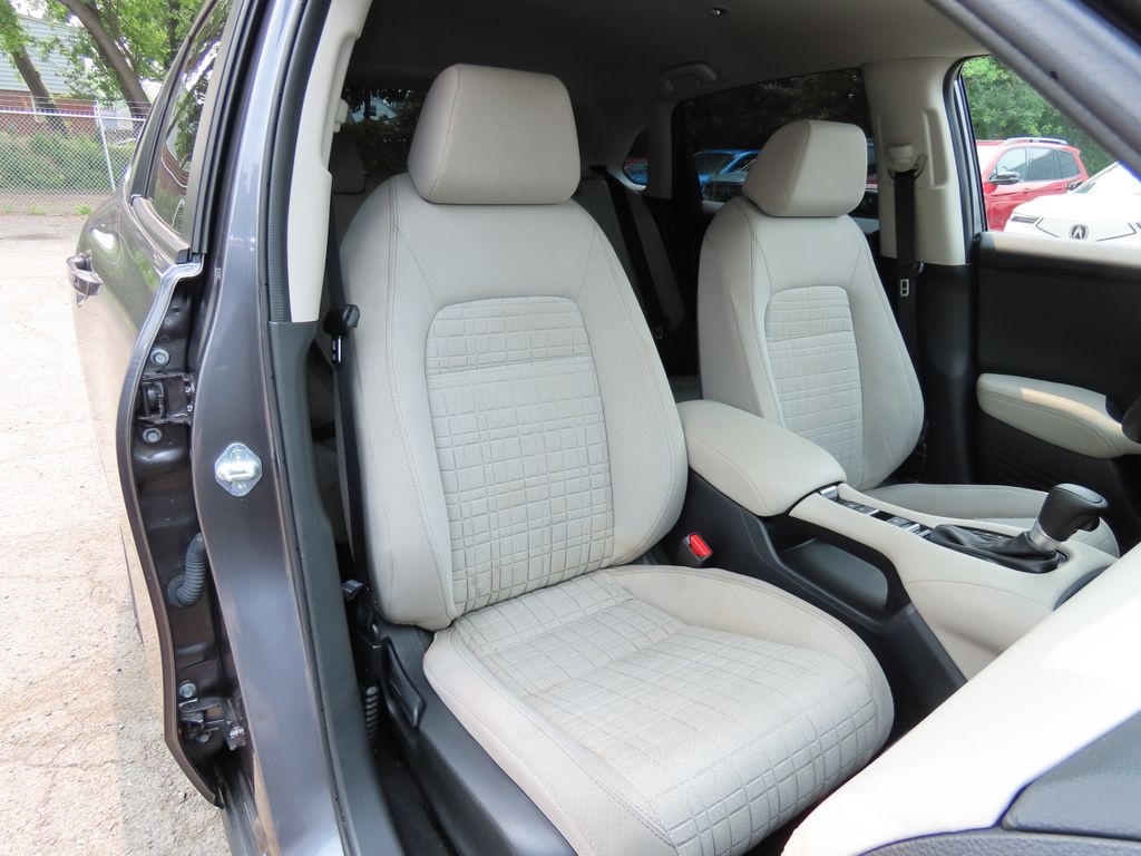 Thumbnail: 2024 Honda HR-V - 23