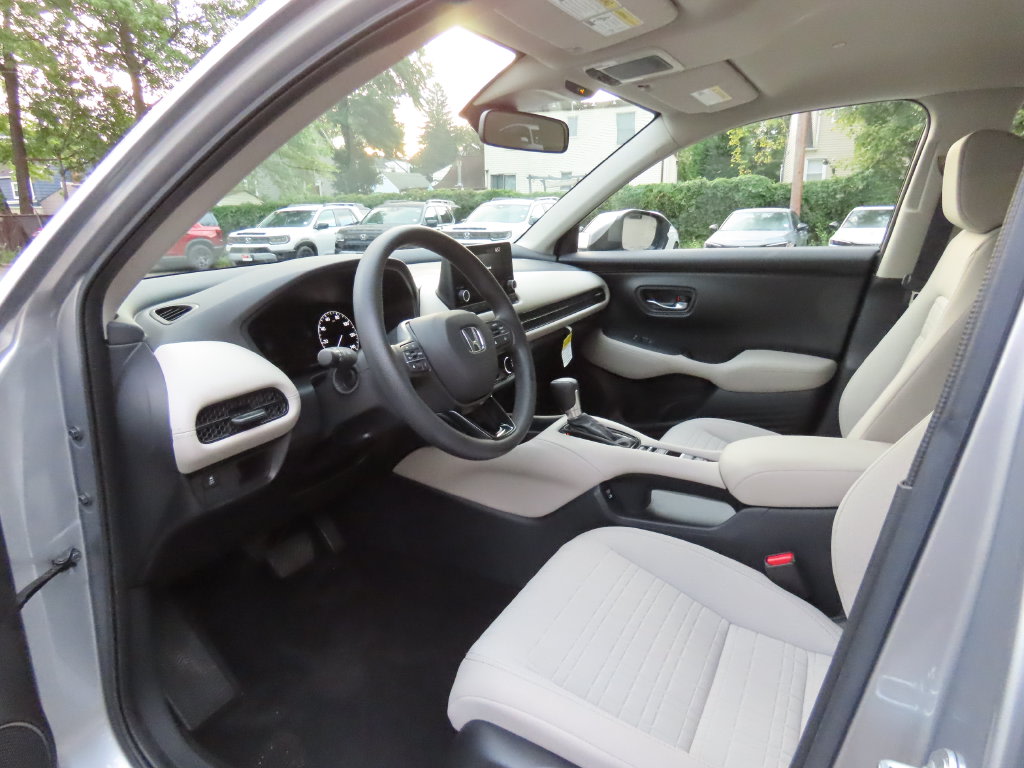 Thumbnail: 2024 Honda HR-V - 2