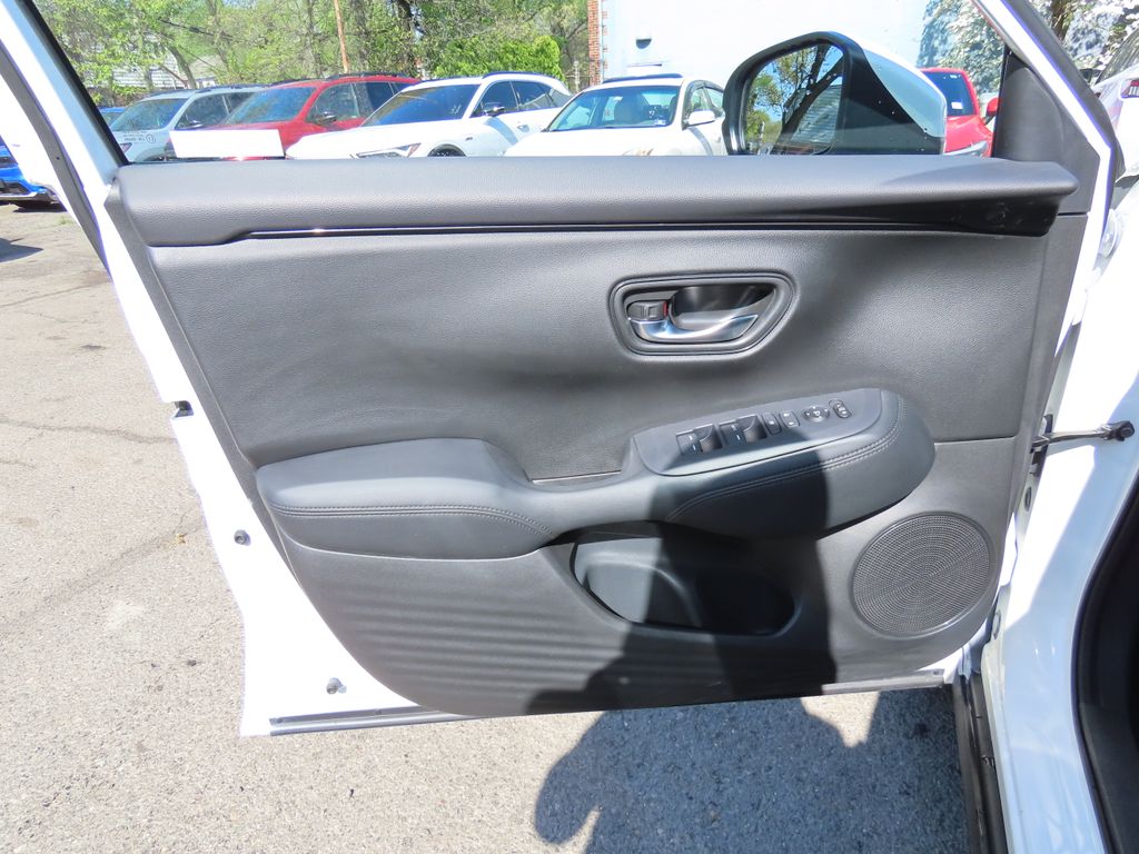 Thumbnail: 2023 Honda HR-V - 21