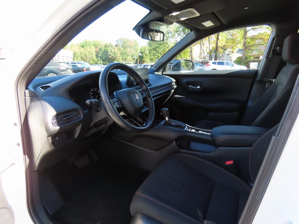 Thumbnail: 2025 Honda HR-V - 2