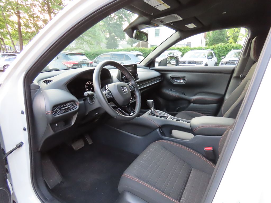 Thumbnail: 2024 Honda HR-V - 2