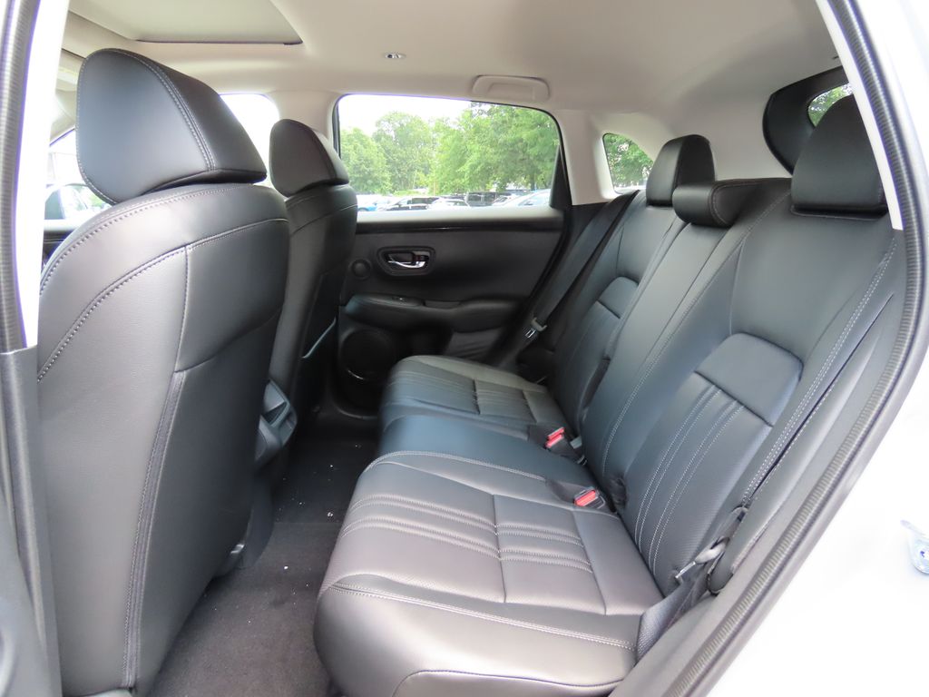 Thumbnail: 2027 Honda HR-V - 13