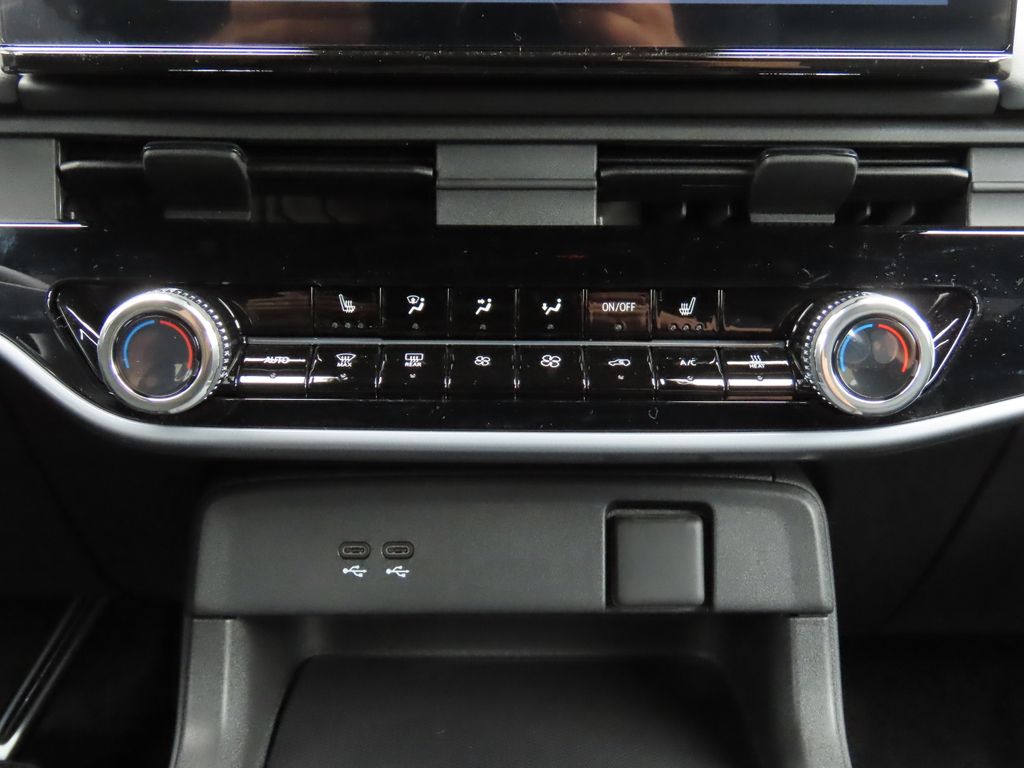 Thumbnail: 2026 Honda Prologue - 21