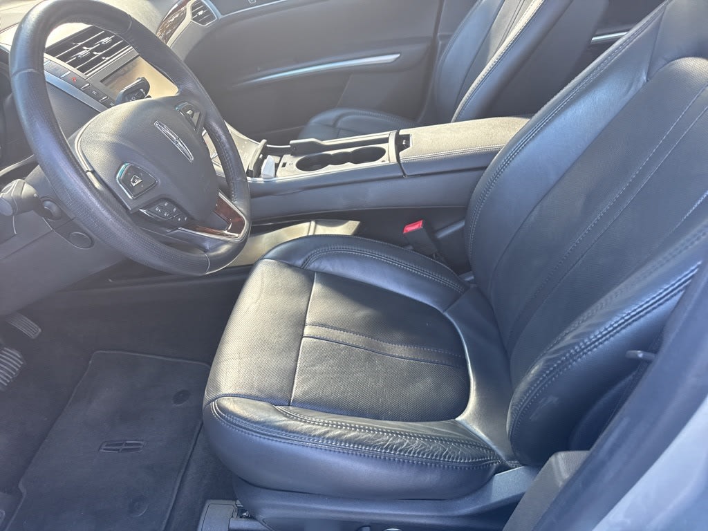 Thumbnail: 2014 Lincoln MKZ - 4