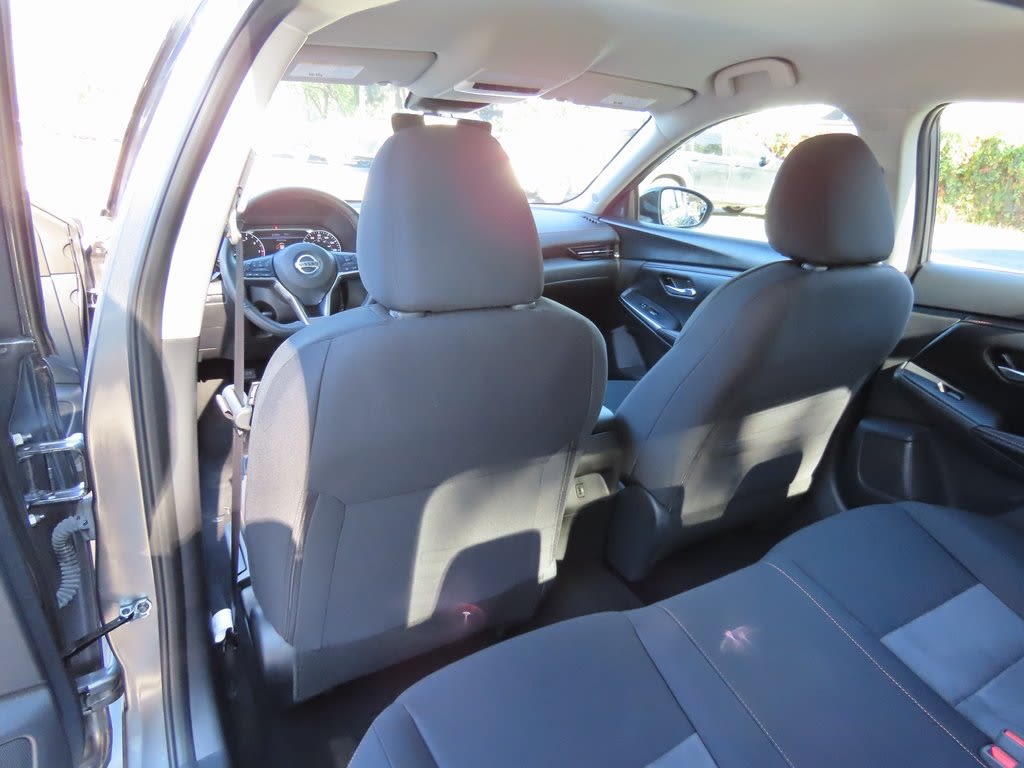 Thumbnail: 2023 Nissan Sentra - 22