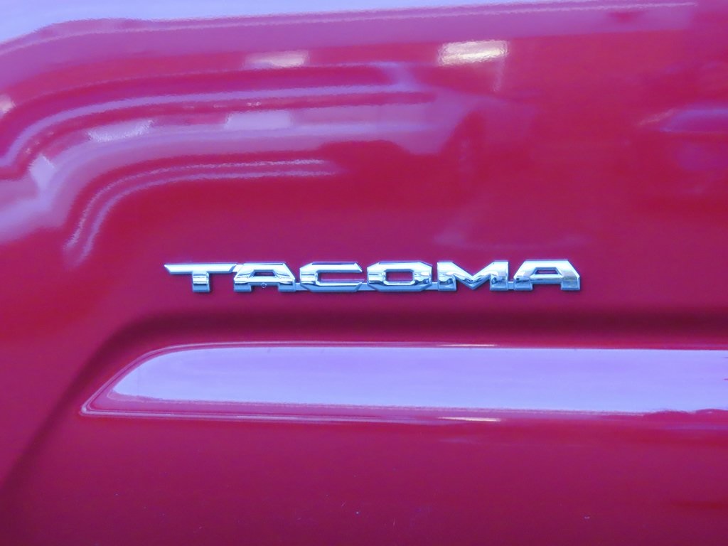 2023 Toyota Tacoma SR5 7