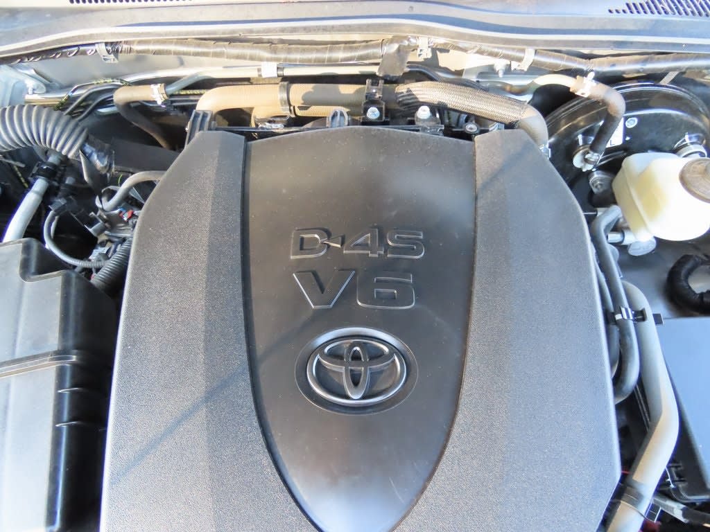 2020 Toyota Tacoma SR5 24