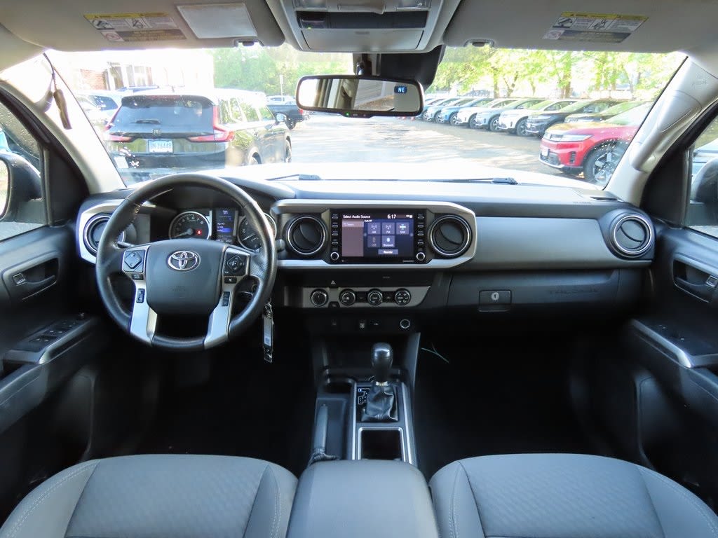 2020 Toyota Tacoma SR5 10