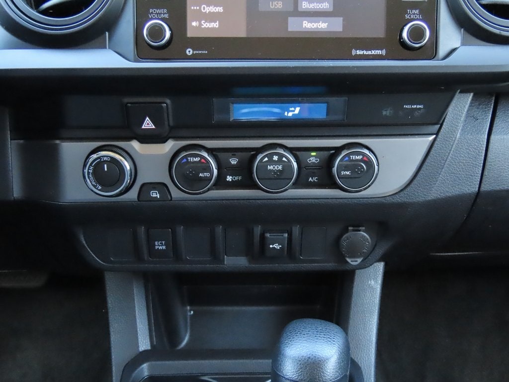 2022 Toyota Tacoma SR 26