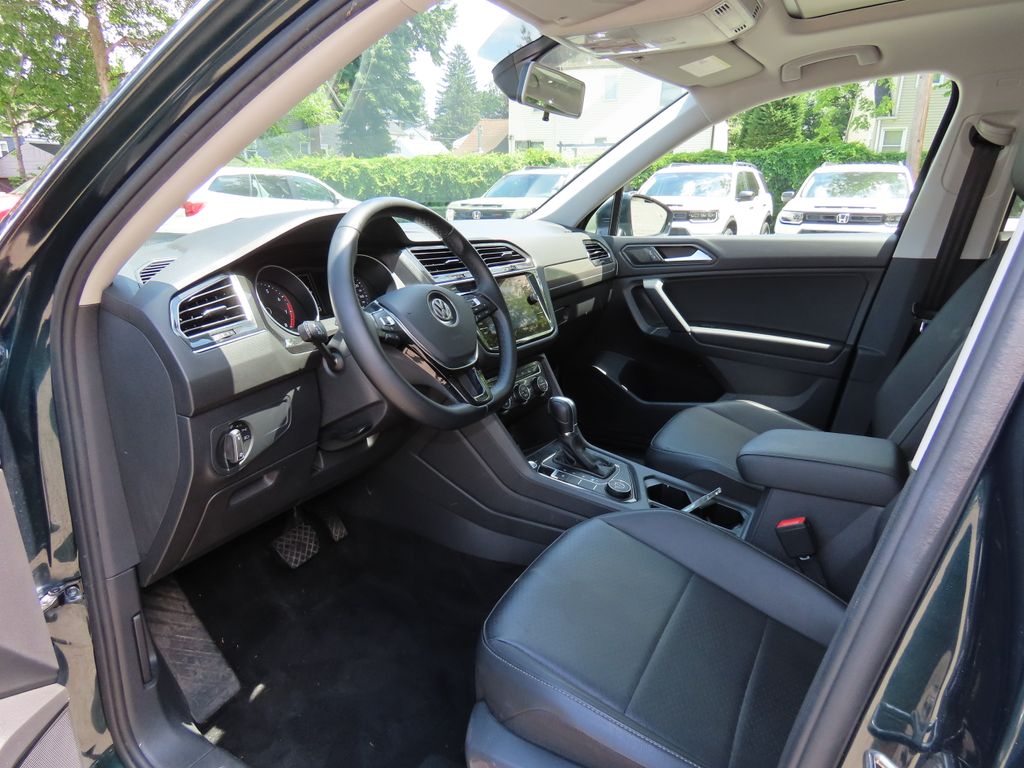 Thumbnail: 2019 Volkswagen Tiguan - 2