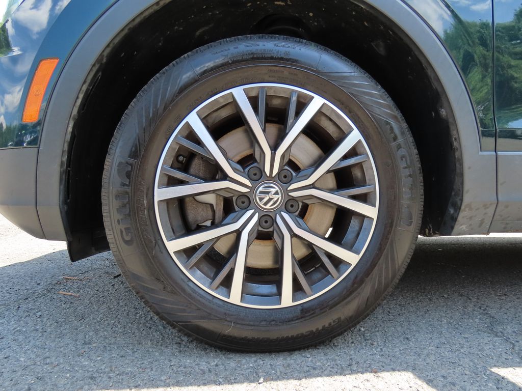 Thumbnail: 2019 Volkswagen Tiguan - 7