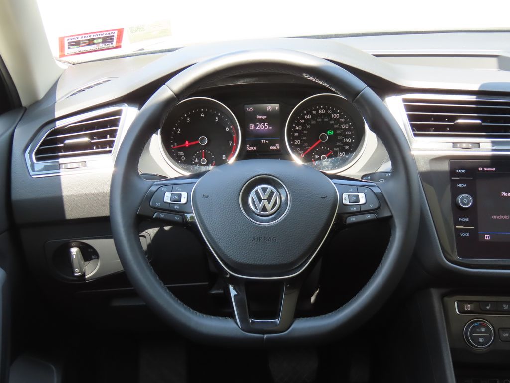 Thumbnail: 2019 Volkswagen Tiguan - 13
