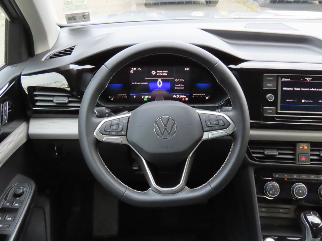 Thumbnail: 2023 Volkswagen Taos - 14