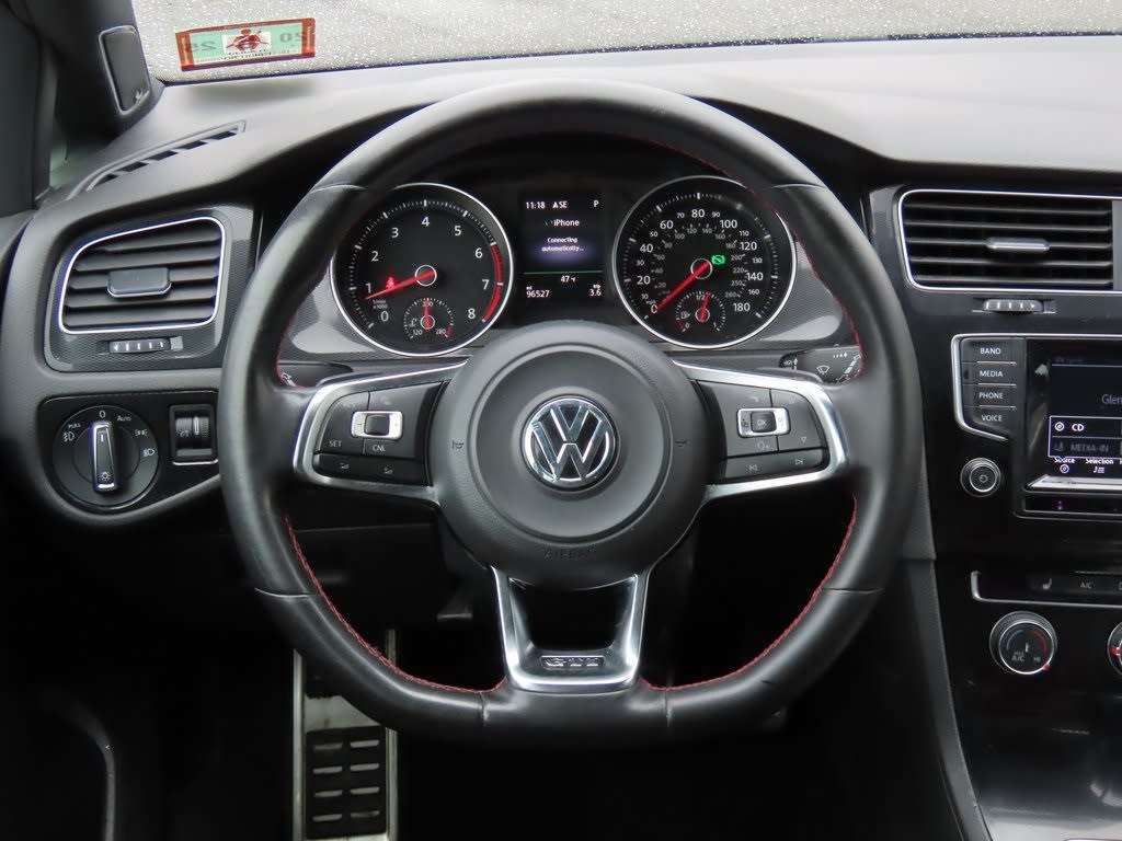 2015 Volkswagen Golf GTI SE 14