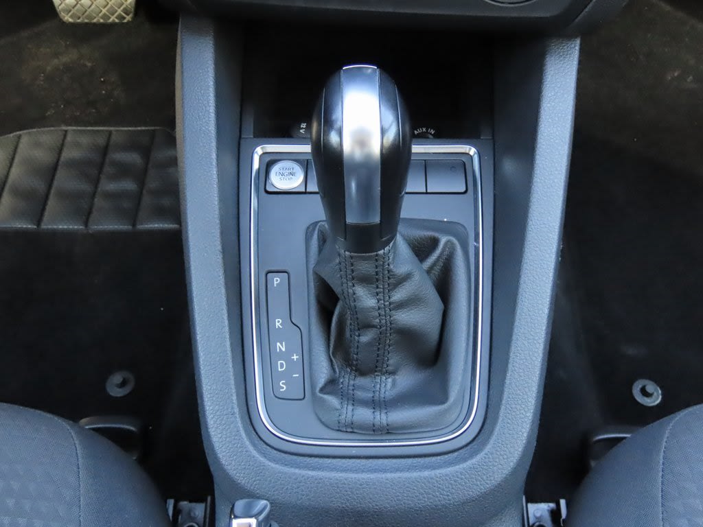 Thumbnail: 2015 Volkswagen Jetta - 15