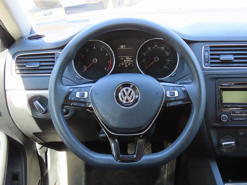 Thumbnail: 2015 Volkswagen Jetta - 13