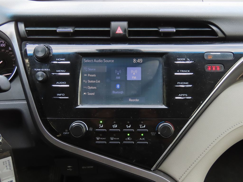 Thumbnail: 2018 Toyota Camry - 13