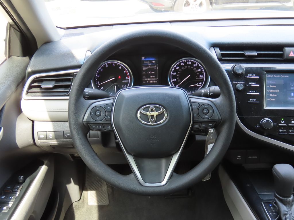Thumbnail: 2018 Toyota Camry - 9