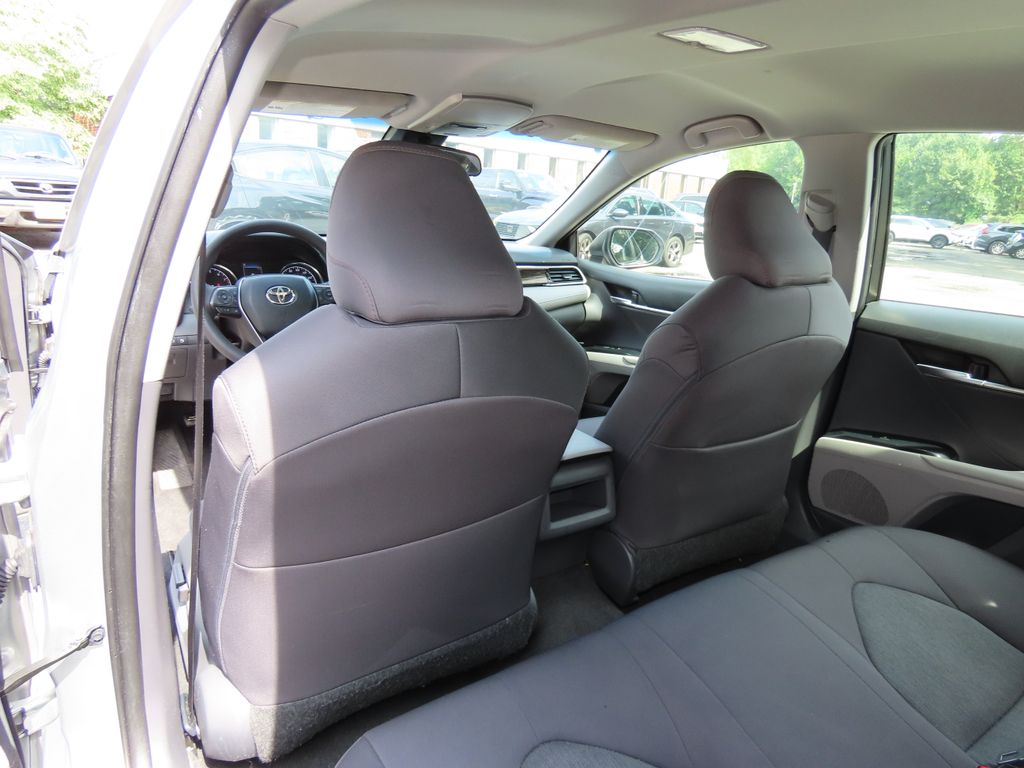 Thumbnail: 2018 Toyota Camry - 20