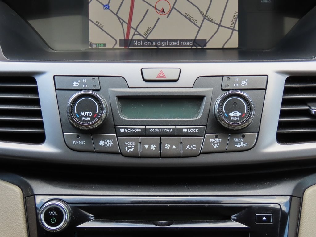 Thumbnail: 2014 Honda Odyssey - 23