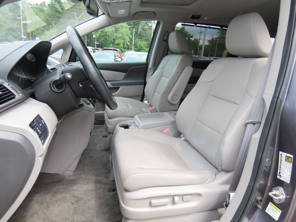 Thumbnail: 2015 Honda Odyssey - 19