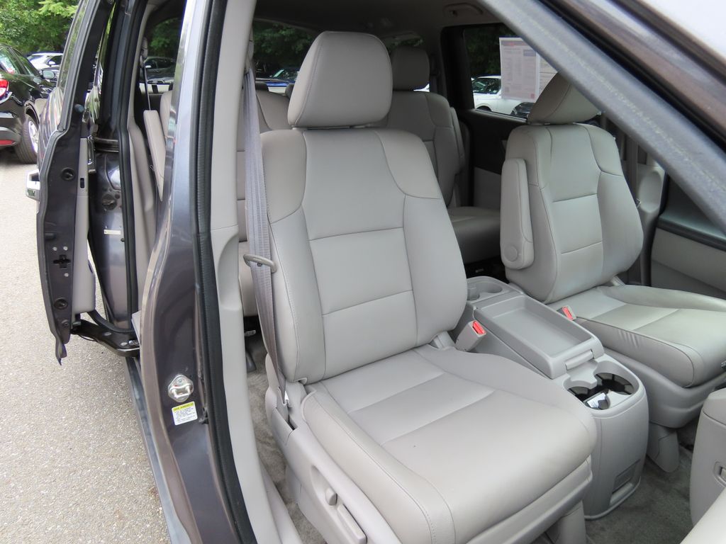 Thumbnail: 2015 Honda Odyssey - 23