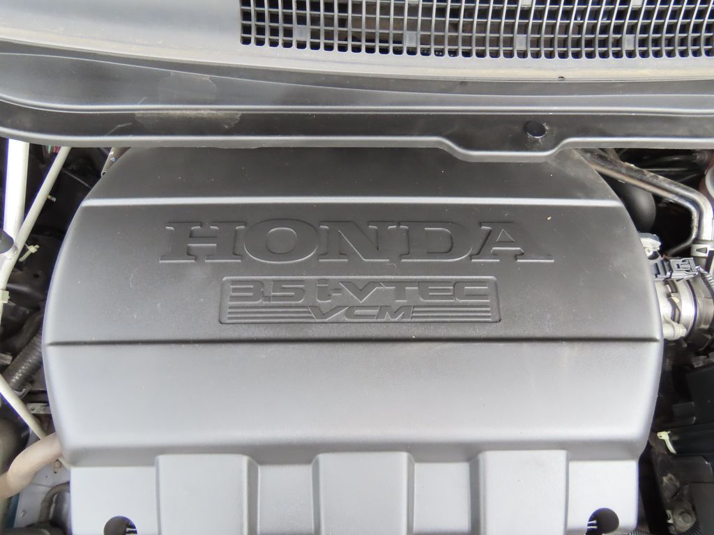 Thumbnail: 2015 Honda Odyssey - 18