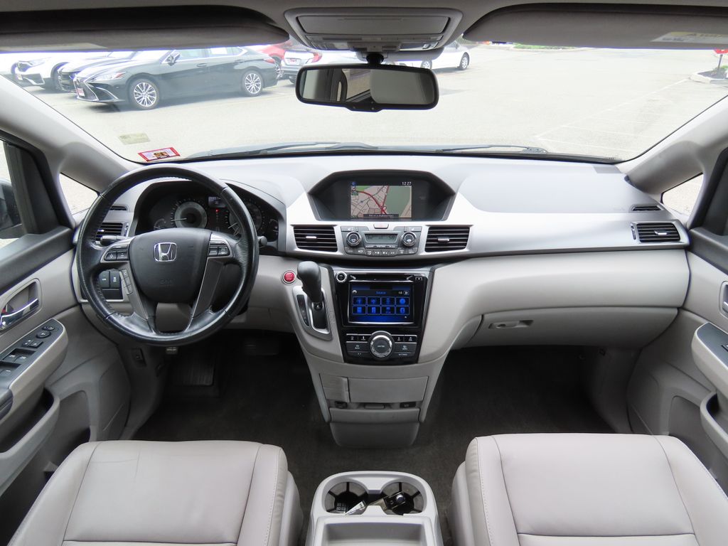 Thumbnail: 2014 Honda Odyssey - 10