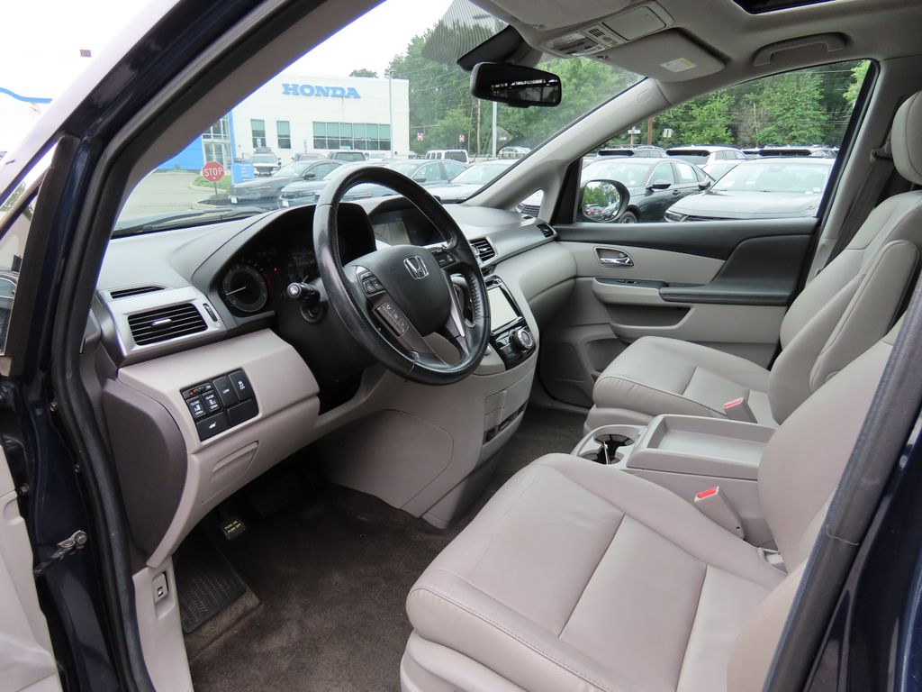 Thumbnail: 2014 Honda Odyssey - 2