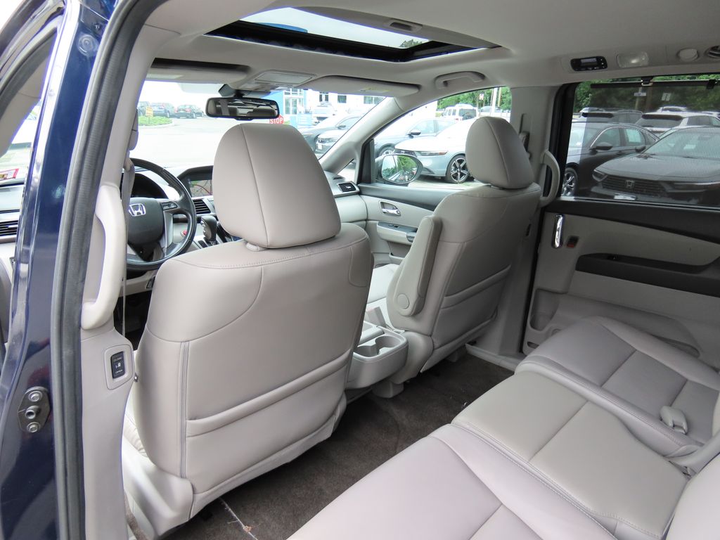 Thumbnail: 2014 Honda Odyssey - 23