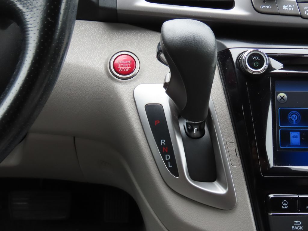 Thumbnail: 2014 Honda Odyssey - 16
