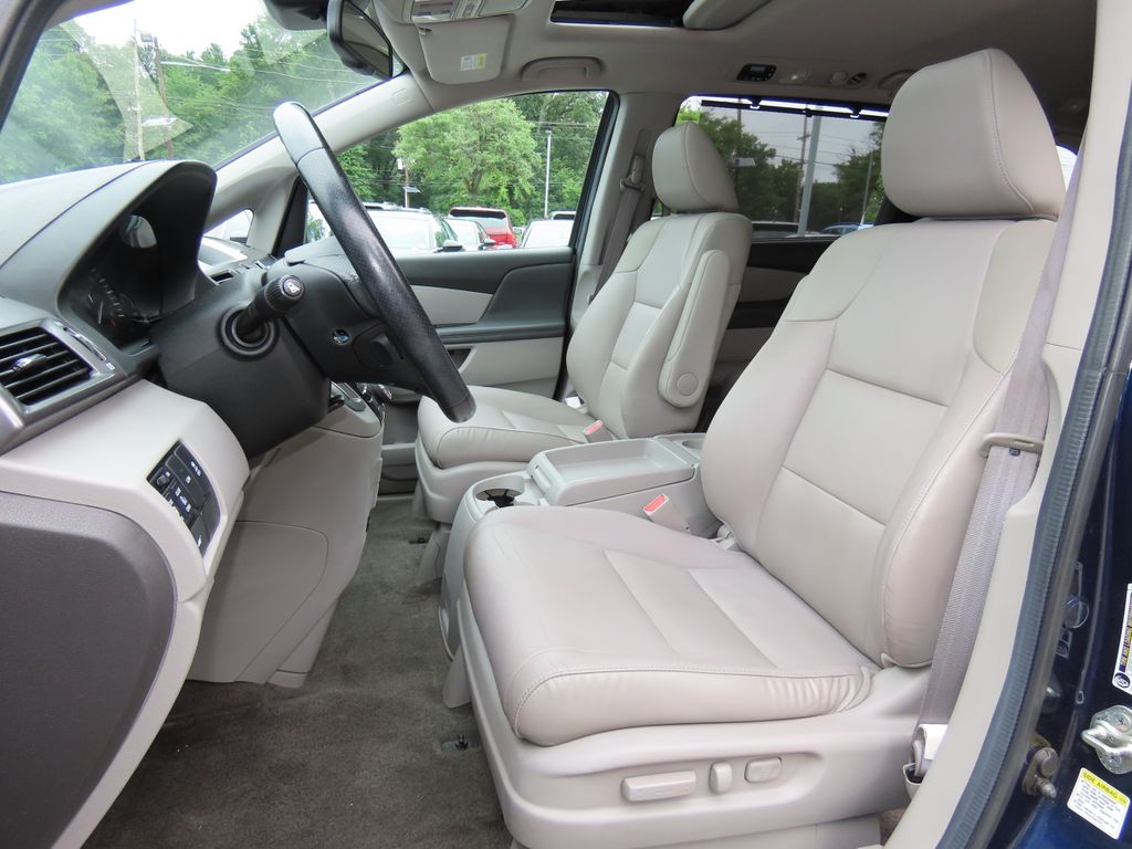Thumbnail: 2014 Honda Odyssey - 12