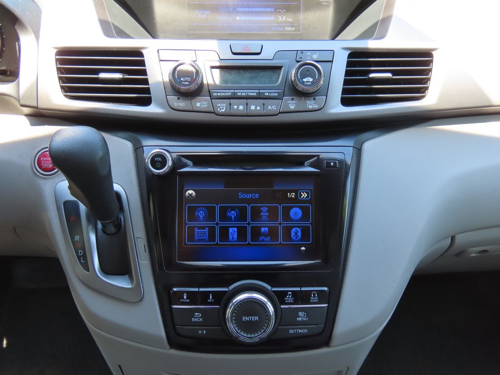 Thumbnail: 2015 Honda Odyssey - 14