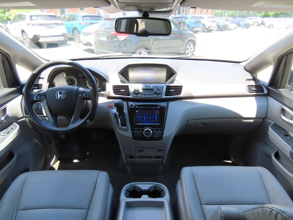 Thumbnail: 2015 Honda Odyssey - 9