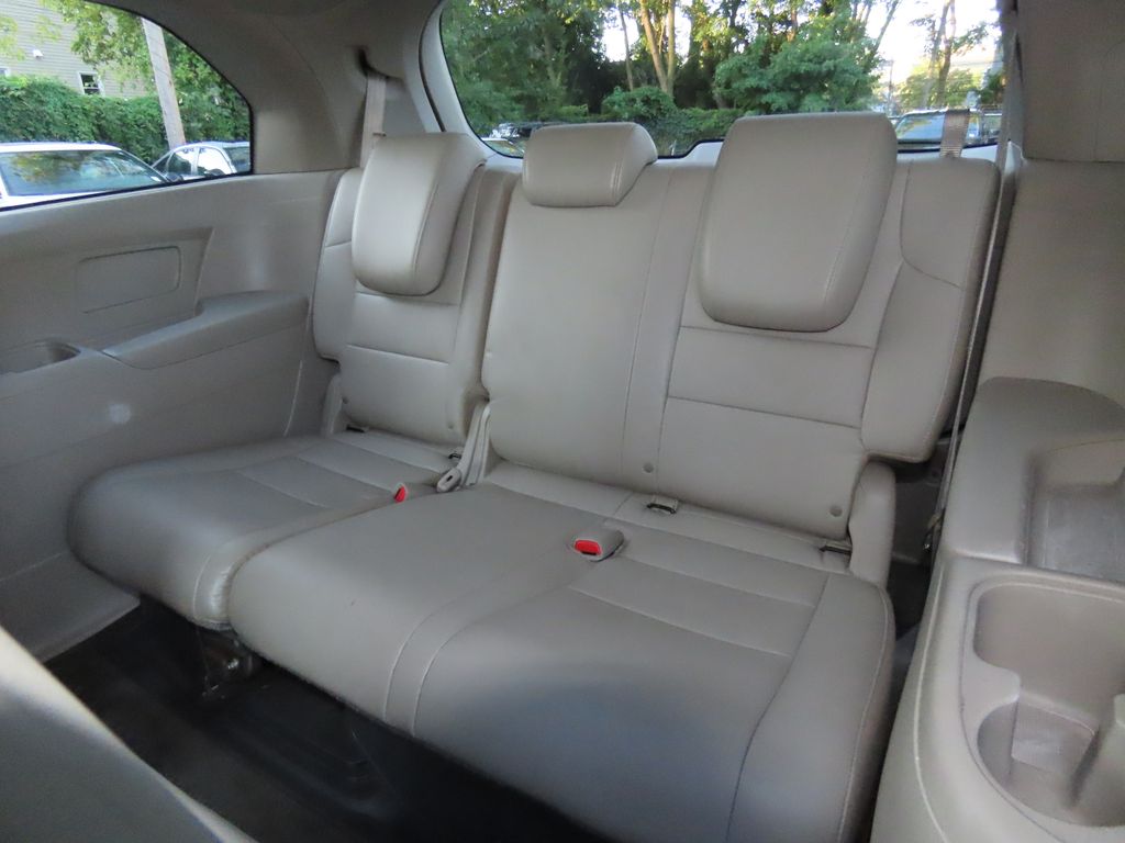 Thumbnail: 2015 Honda Odyssey - 22
