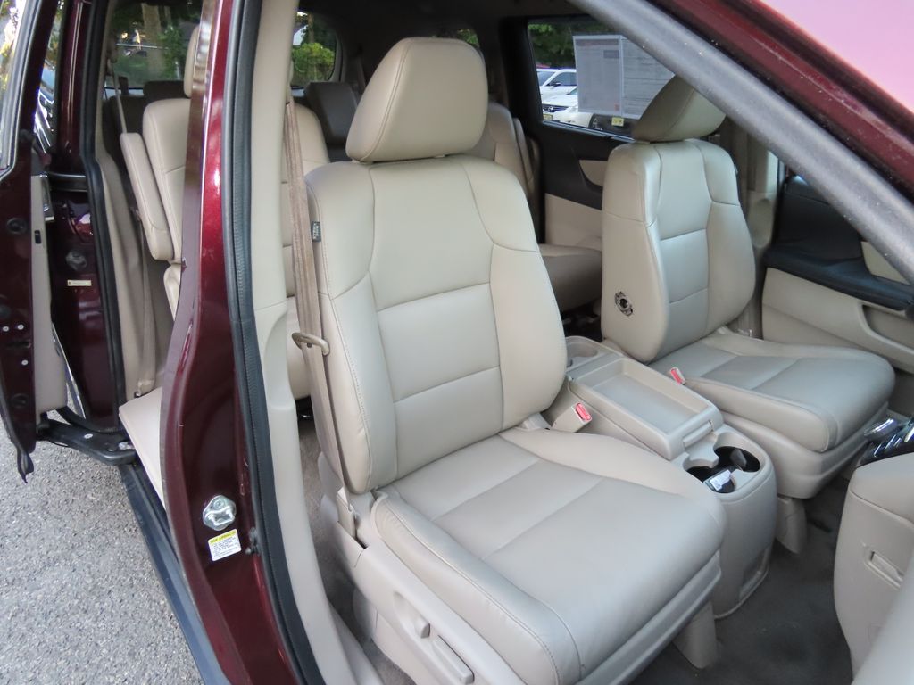 Thumbnail: 2015 Honda Odyssey - 9