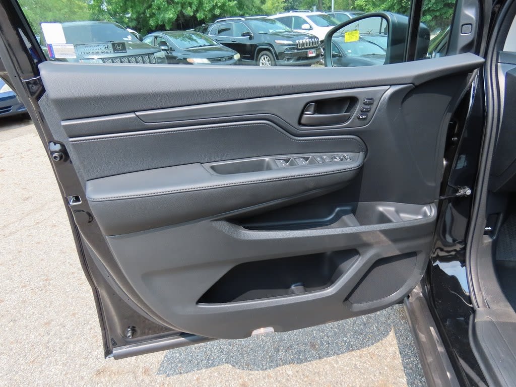 Thumbnail: 2026 Honda Odyssey - 20