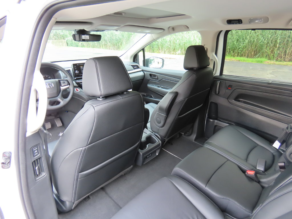 Thumbnail: 2027 Honda Odyssey - 18