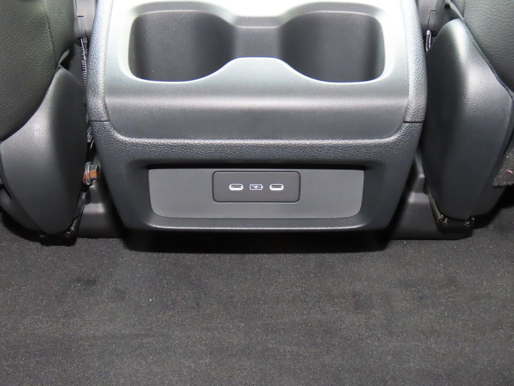 Thumbnail: 2027 Honda Odyssey - 24