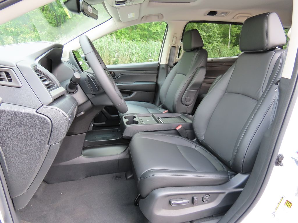 Thumbnail: 2027 Honda Odyssey - 12